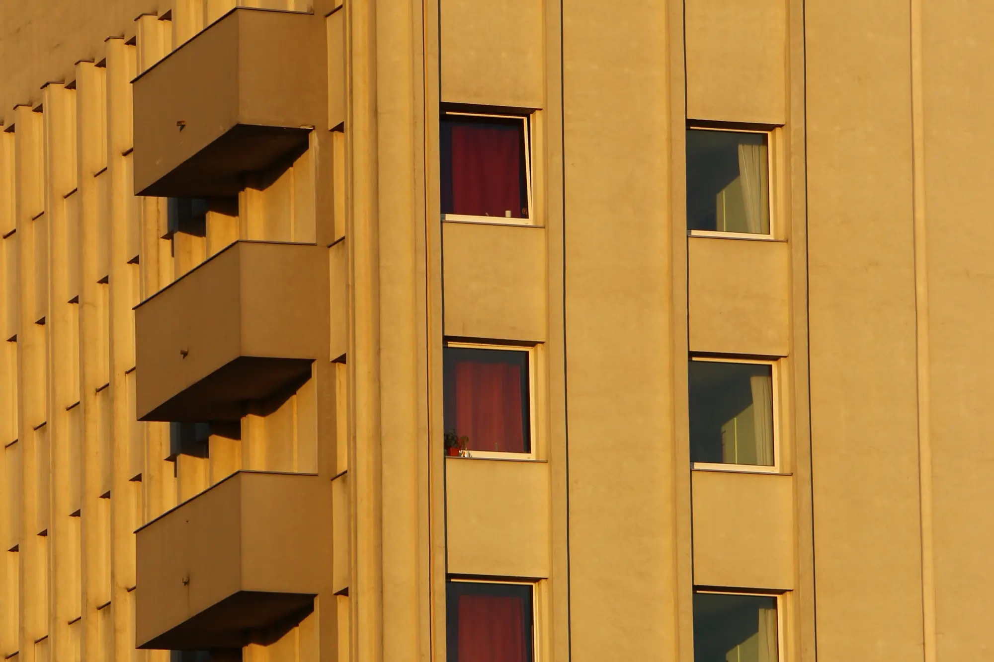 Mikol&aacute;s100_harmadik